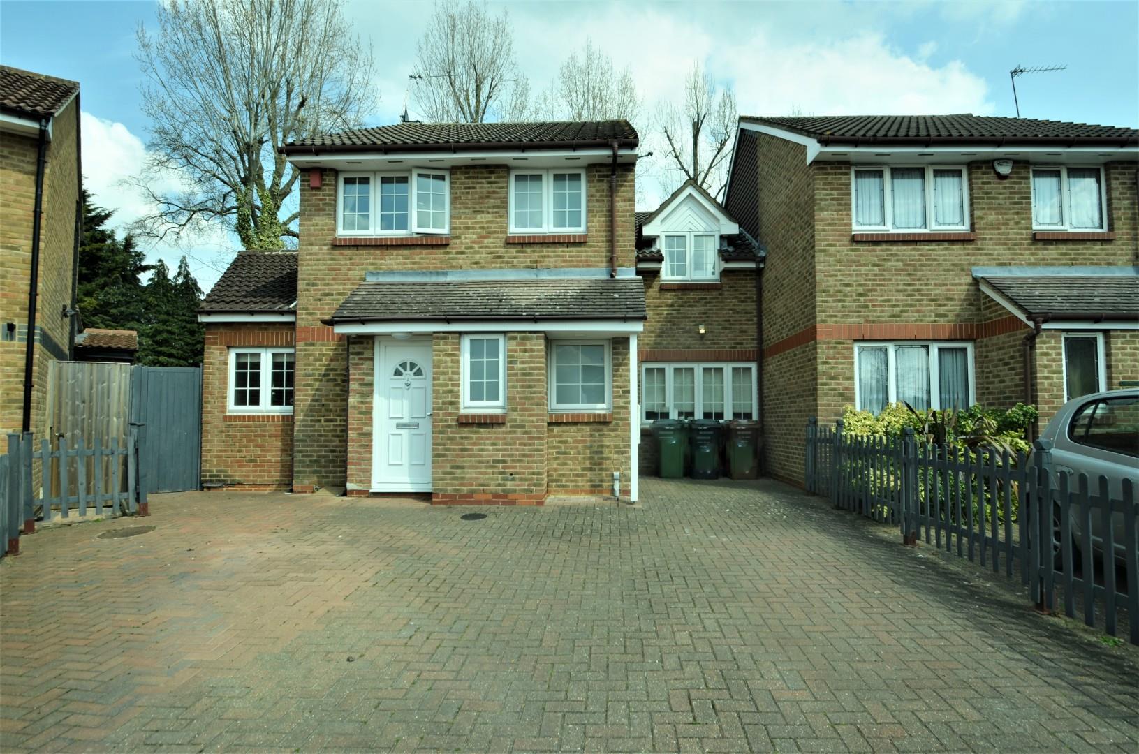 Robeson Way, Borehamwood